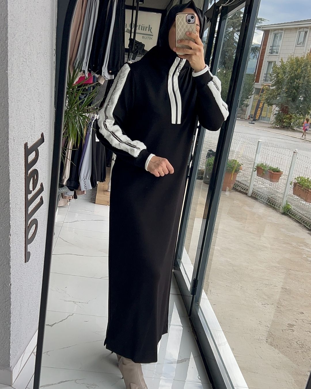 Levidor-Boğazlı sweat elbise