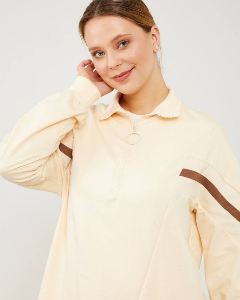 Levidor- Şeritli eşofman takımı