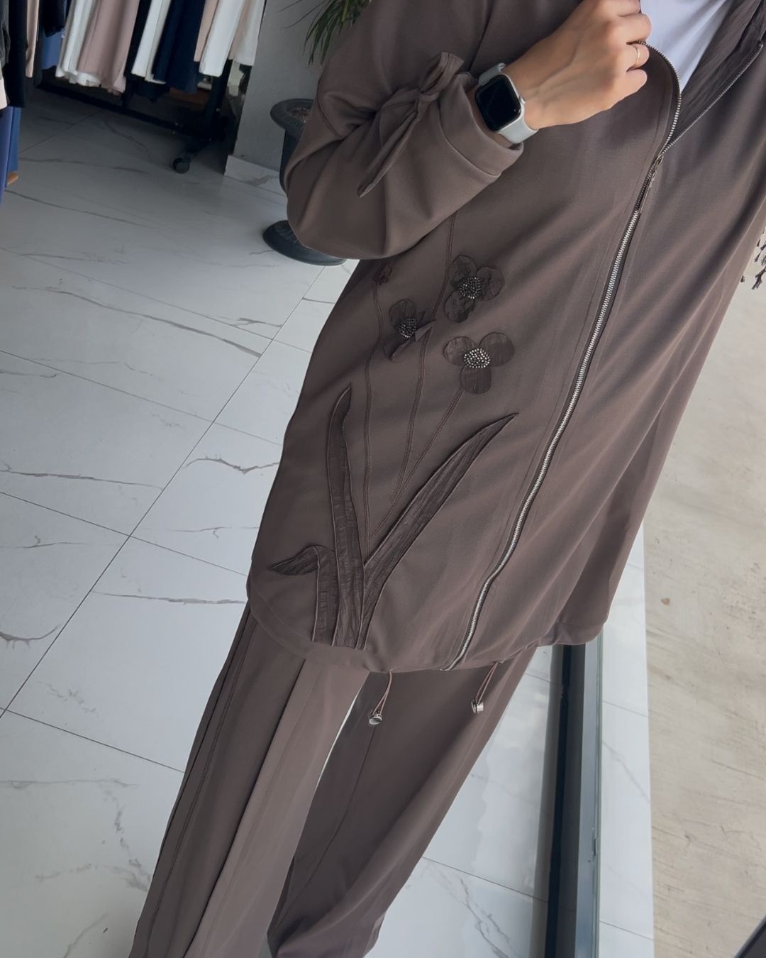 LİSSMORE- ÇİÇEK NAKIŞLI TAKIM