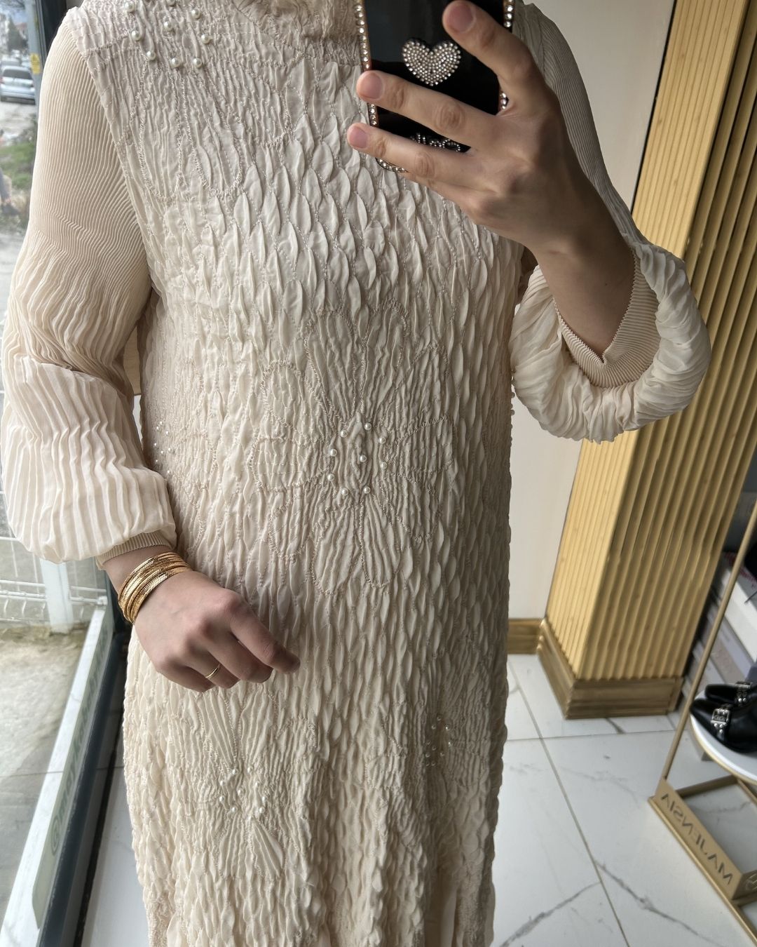 İTHAL- ÇİÇEK BONCUKLU ELBİSE