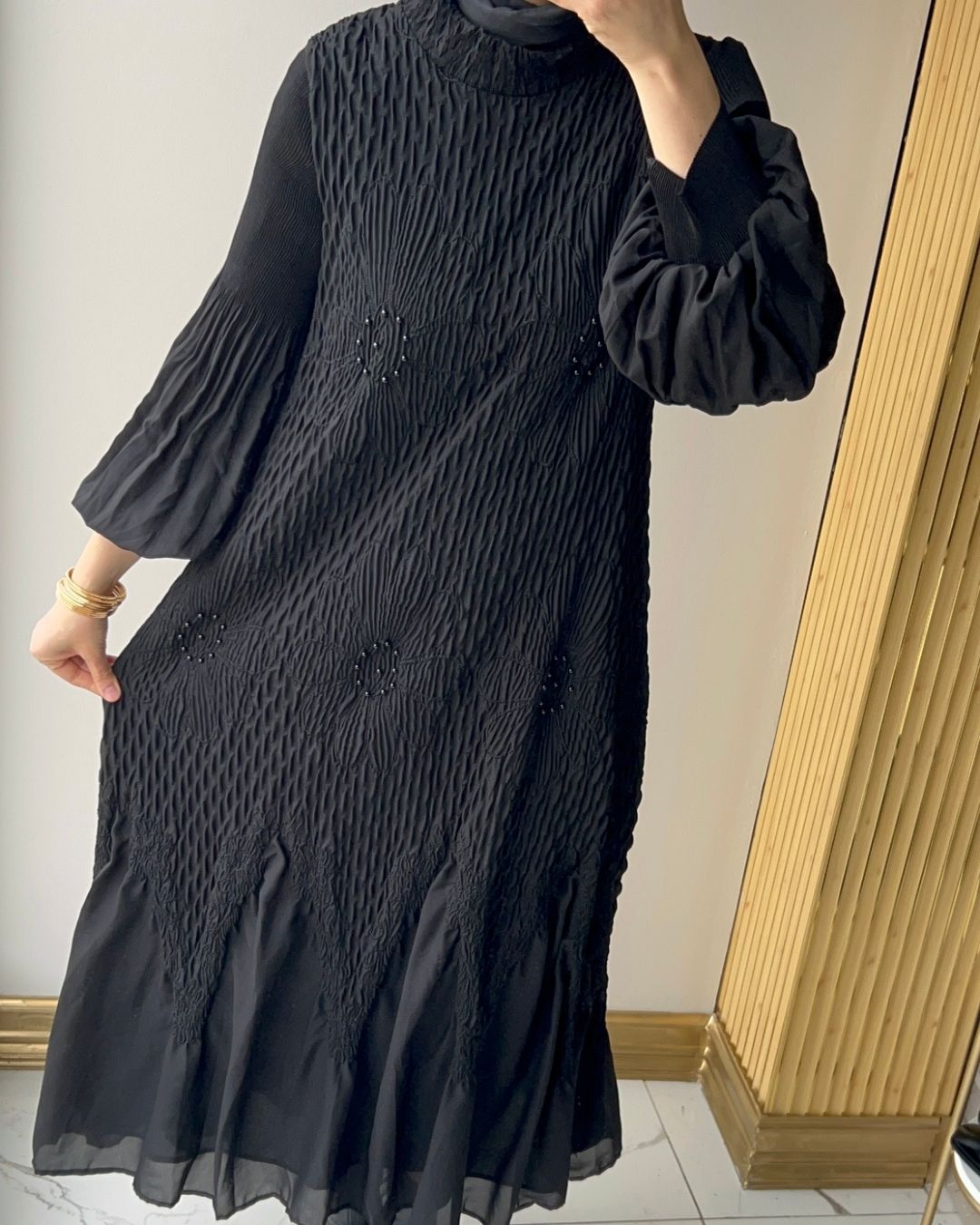 İTHAL- ÇİÇEK BONCUKLU ELBİSE